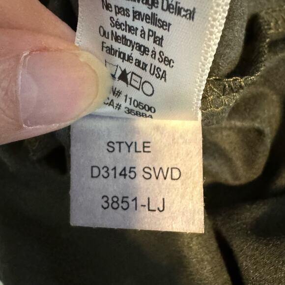 Laila Jayde T-Shirt Dress with Pockets - Green NWT Size Medium - Picture 6 of 8